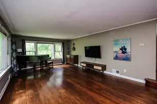 5627 W Laurel Ln, Monee, IL 60449 - Photo 5