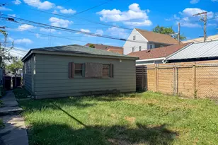 2647 W 69th St, Chicago, IL 60629 - Photo 5