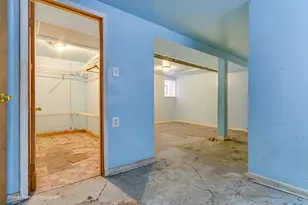2647 W 69th St, Chicago, IL 60629 - Photo 27