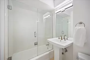 920 Pine Tree Ln, Winnetka, IL 60093 - Photo 29