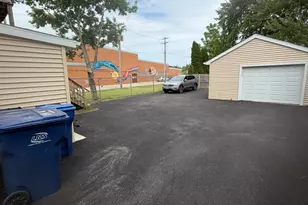 143 N Butrick St, Waukegan, IL 60085 - Photo 3