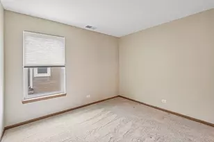 971 Lakestone Ln, Aurora, IL 60504 - Photo 15