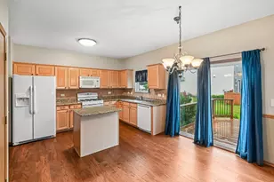 971 Lakestone Ln, Aurora, IL 60504 - Photo 5