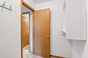 971 Lakestone Ln, Aurora, IL 60504 - Photo 25