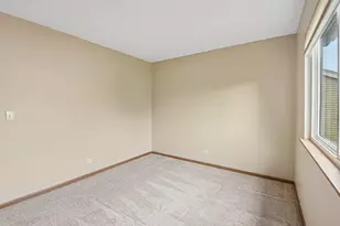 971 Lakestone Ln, Aurora, IL 60504 - Photo 17