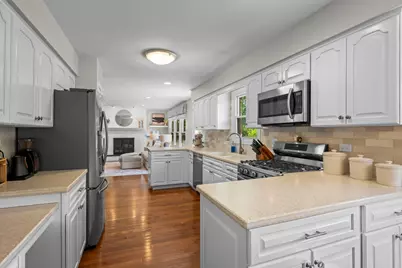 4017 N Walnut Avenue, Arlington Heights, IL 60004 - Photo 7