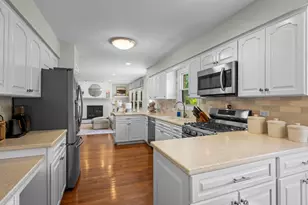 4017 N Walnut Ave, Arlington Heights, IL 60004 - Photo 7