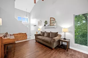 110 Sibley Dr, Minooka, IL 60447 - Photo 5