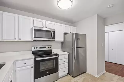 1275 E Baldwin Lane #104, Palatine, IL 60074 - Photo 7