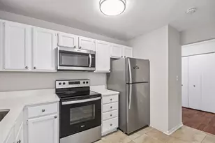 1275 E Baldwin Ln, Palatine, IL 60074 - Photo 7