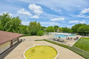 1275 E Baldwin Ln, Palatine, IL 60074 - Photo 21