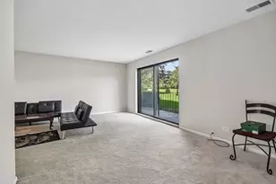 1275 E Baldwin Ln, Palatine, IL 60074 - Photo 5