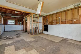 16510 Winchester Ave, Markham, IL 60428 - Photo 23