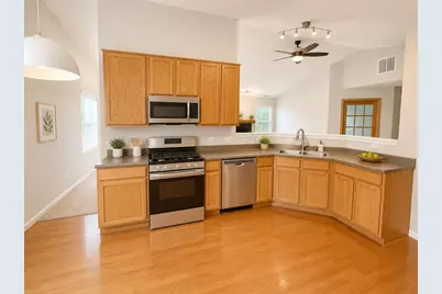 24230 Walnut Circle, Plainfield, IL 60585 - Photo 5