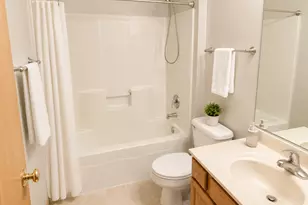 24230 Walnut Cir, Plainfield, IL 60585 - Photo 7