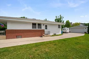 551 S Poplar Ave, Elmhurst, IL 60126 - Photo 23