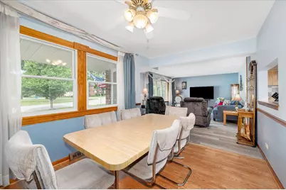 551 S Poplar Avenue, Elmhurst, IL 60126 - Photo 7