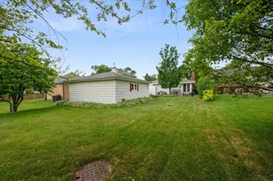 551 S Poplar Ave, Elmhurst, IL 60126 - Photo 27