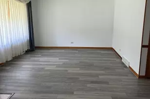 551 S Poplar Ave, Elmhurst, IL 60126 - Photo 7