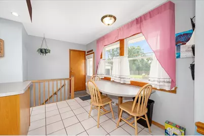 551 S Poplar Avenue, Elmhurst, IL 60126 - Photo 11