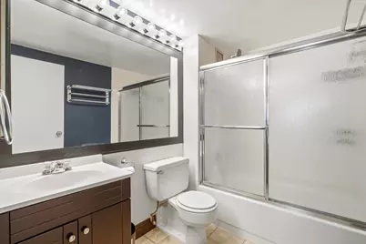 345 N Canal Street #1204, Chicago, IL 60606 - Photo 17
