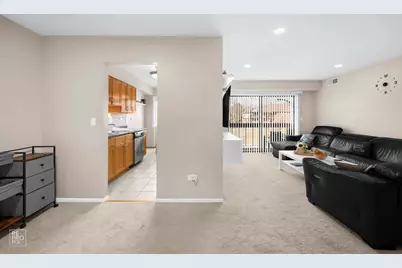 6820 Joliet Road #11, Indian Head Park, IL 60525 - Photo 3