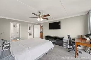 2005 Finley Rd, Lombard, IL 60148 - Photo 15