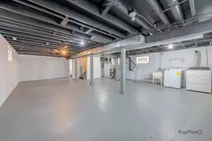 10933 S Avenue H, Chicago, IL 60617 - Photo 23