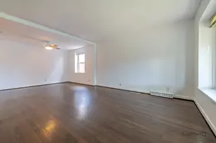 10933 S Avenue H, Chicago, IL 60617 - Photo 15