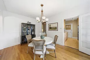 6751 N Artesian Ave, Chicago, IL 60645 - Photo 7
