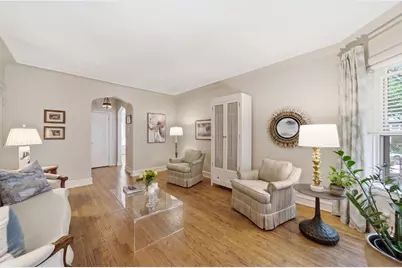 6751 N Artesian Avenue #1C, Chicago, IL 60645 - Photo 5