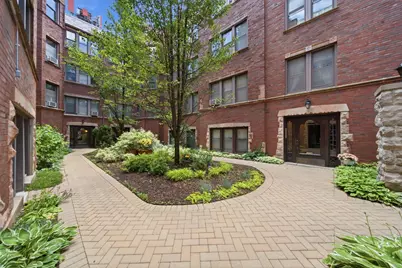 6751 N Artesian Avenue #1C, Chicago, IL 60645 - Photo 3