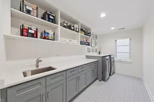 835 S Cambridge Ave, Elmhurst, IL 60126 - Photo 25
