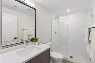 835 S Cambridge Ave, Elmhurst, IL 60126 - Photo 31