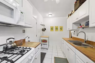 908 W Sunnyside Avenue #2C, Chicago, IL 60640 - Photo 11