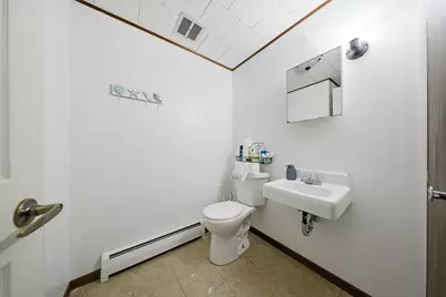 3447 Hilldale Drive, Freeport, IL 61032 - Photo 15