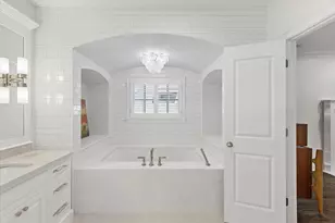 690 Wingate Rd, Glen Ellyn, IL 60137 - Photo 21