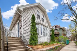 7113 N Wolcott Ave, Chicago, IL 60626 - Photo 1