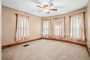 320 W 3rd St, Prophetstown, IL 61277 - Photo 29