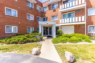 25 E Palatine Rd, Arlington Heights, IL 60004 - Photo 3