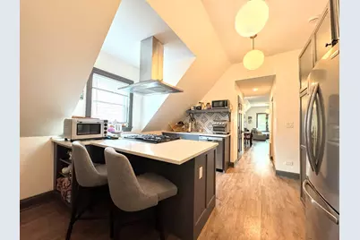 1040 W Roscoe Street #3, Chicago, IL 60657 - Photo 9