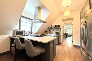 1040 W Roscoe St, Chicago, IL 60657 - Photo 9