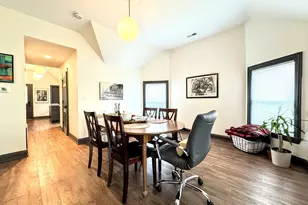 1040 W Roscoe St, Chicago, IL 60657 - Photo 5