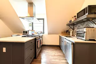 1040 W Roscoe St, Chicago, IL 60657 - Photo 7