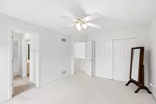 524 Camargo Club Dr, Lake in the Hills, IL 60156 - Photo 27
