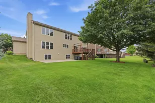 524 Camargo Club Dr, Lake in the Hills, IL 60156 - Photo 41