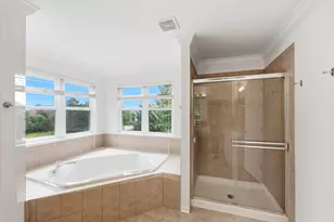 524 Camargo Club Dr, Lake in the Hills, IL 60156 - Photo 21