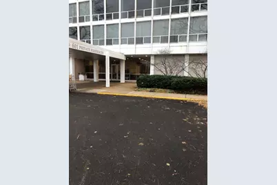 601 E 32nd Street #203, Chicago, IL 60616 - Photo 3