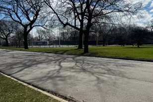 601 E 32nd St, Chicago, IL 60616 - Photo 29