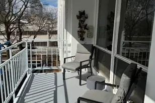 601 E 32nd St, Chicago, IL 60616 - Photo 17